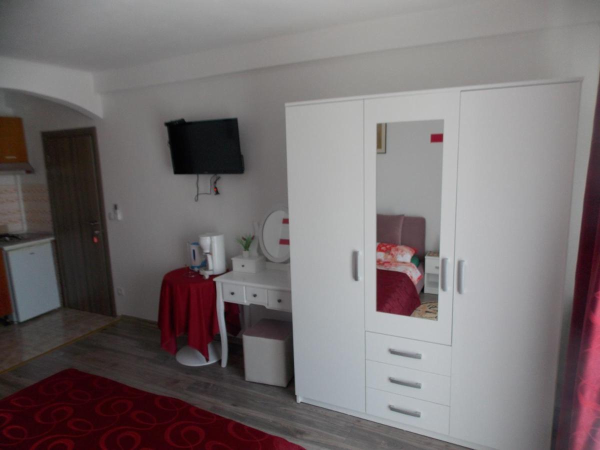 Hanifa Apartmani Rovinj Exterior photo